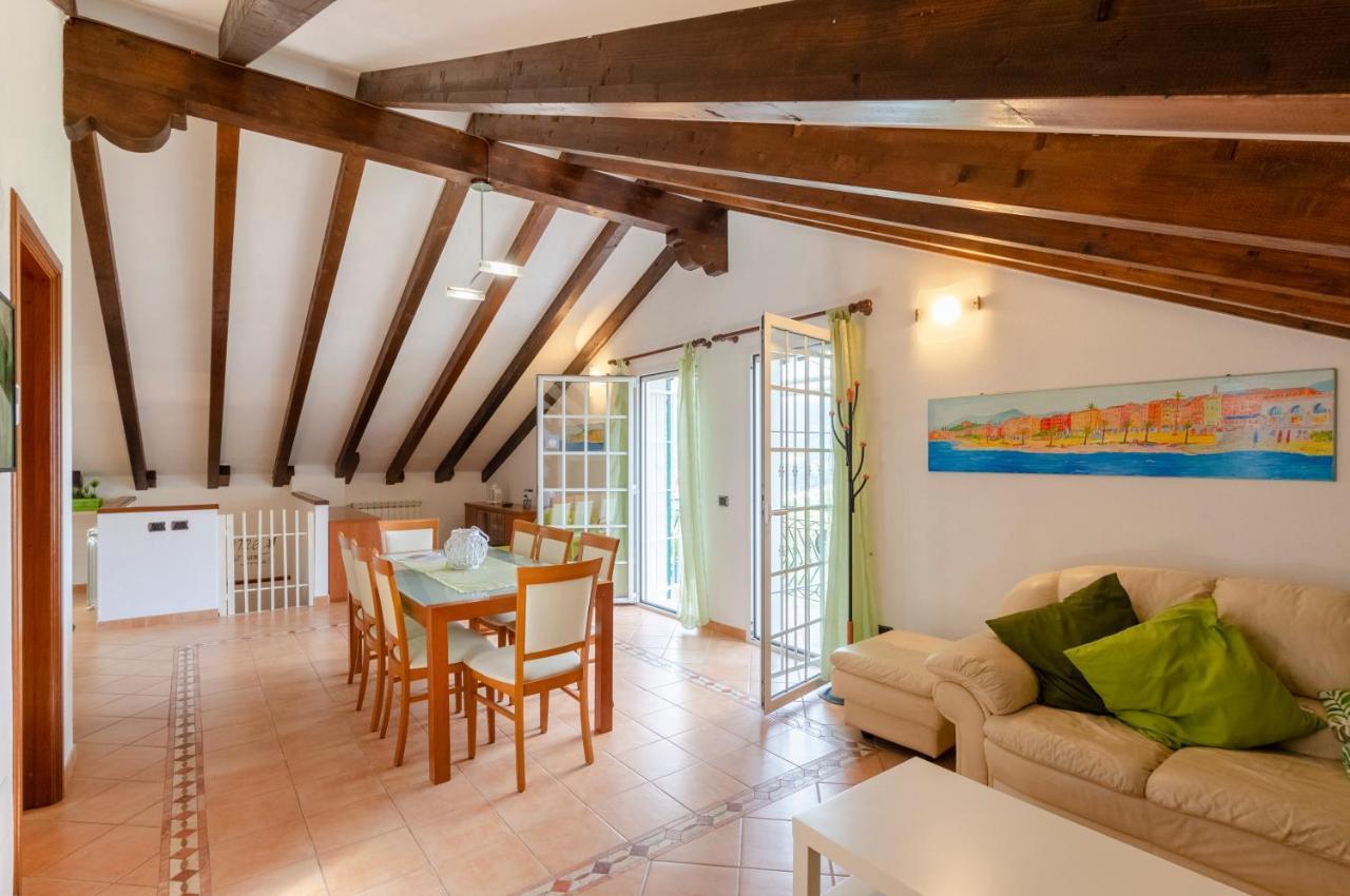 Ca' Do Pescou, Charming 2,Bedroom Apartment With Stunning Hill Views Overlooking The Greenery Rapallo Extérieur photo